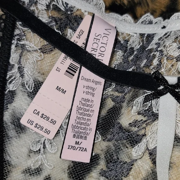 Victoria Secret Panty - Picture 9 of 10